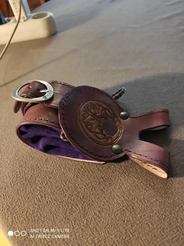 Aumonière cuir Chtullu Aeryne Leather