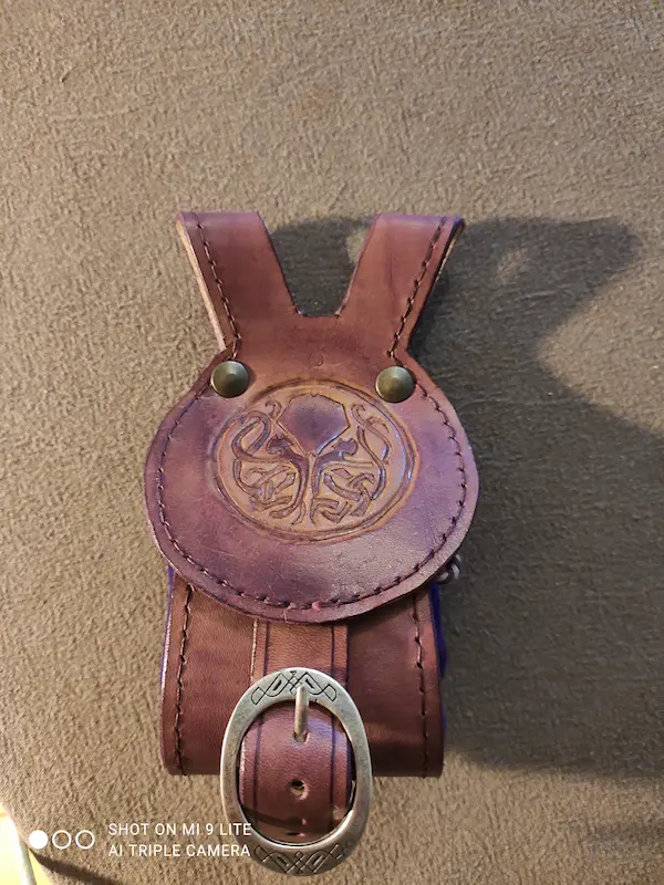 Aumonière cuir motif Chtullu Aeryne Leather