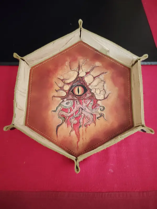 Piste de dés cuir univers Lovecraft Aeryne Leather